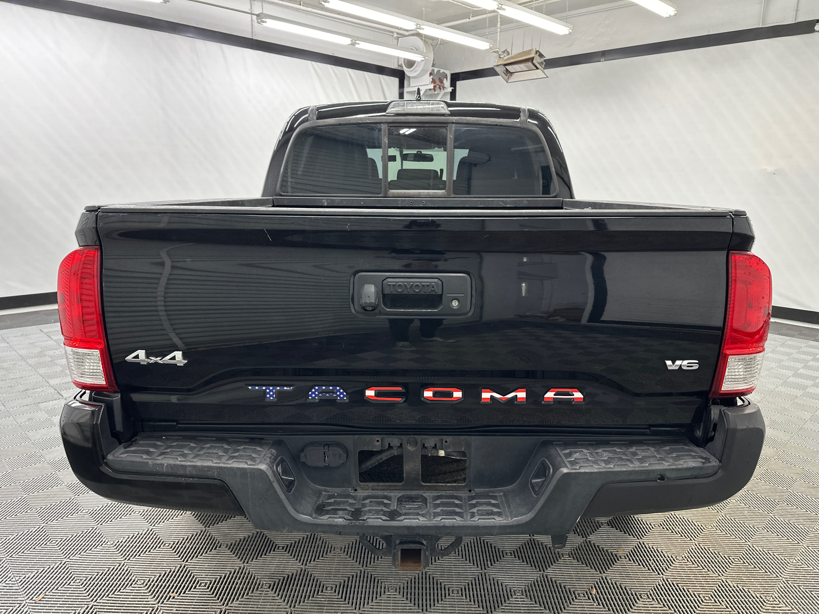 2017 Toyota Tacoma SR 4