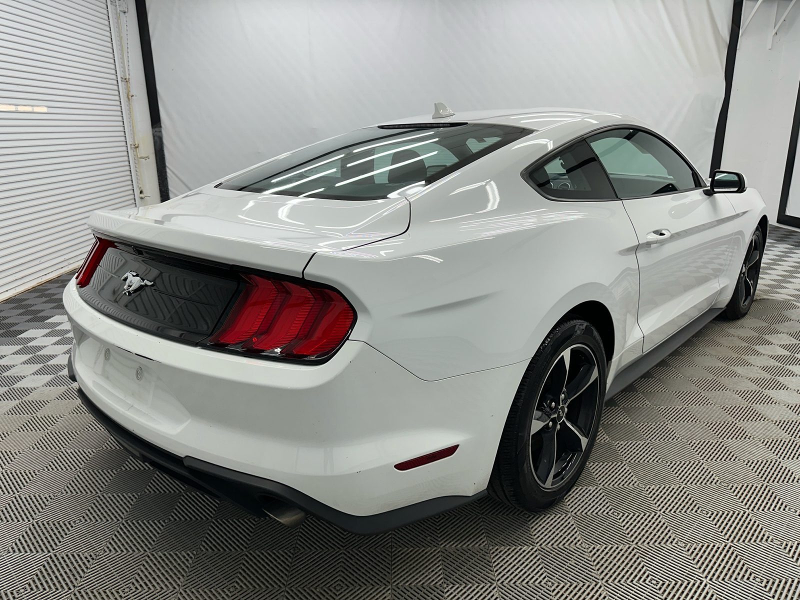 2021 Ford Mustang EcoBoost 5