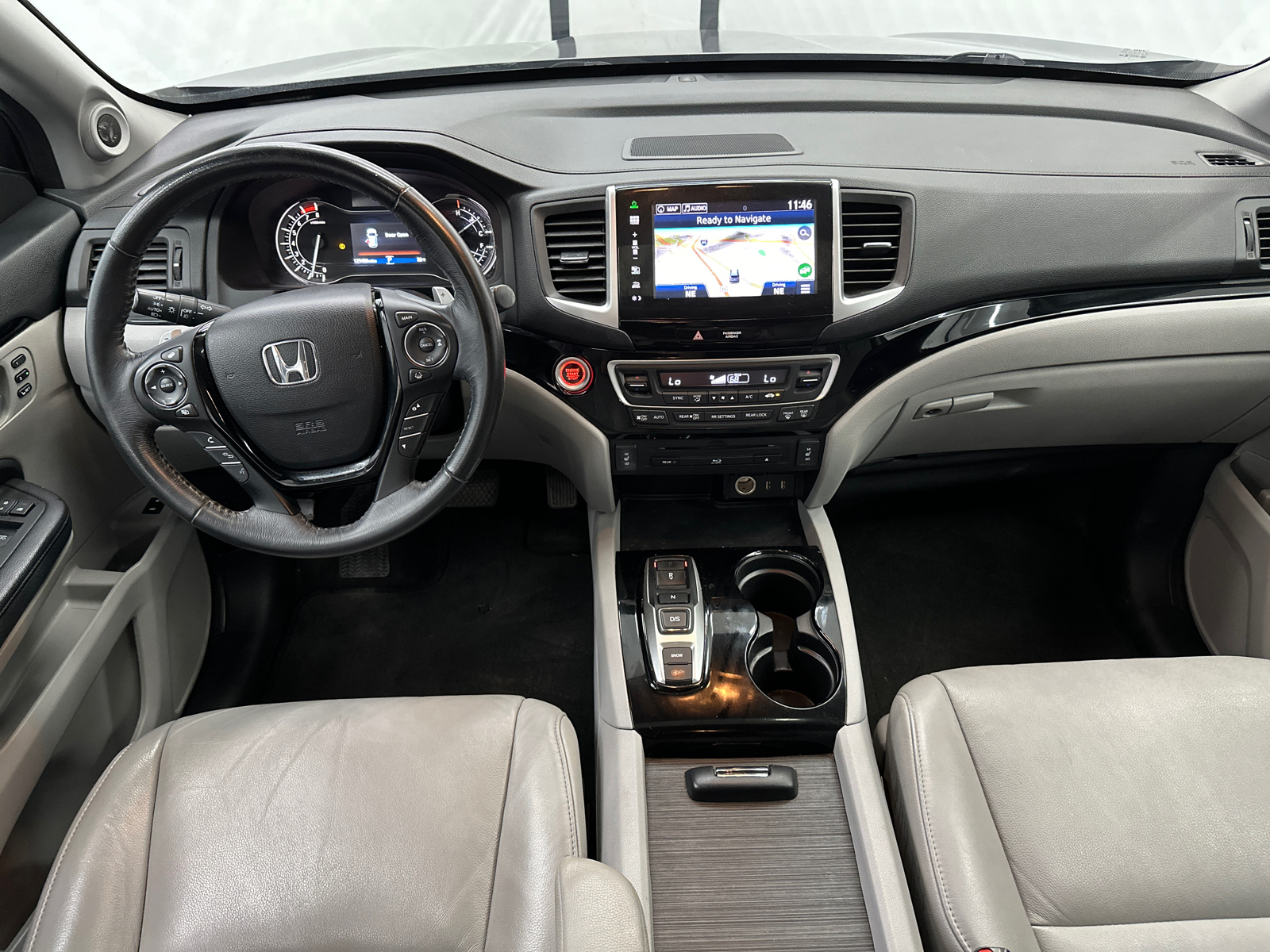 2016 Honda Pilot Touring 28