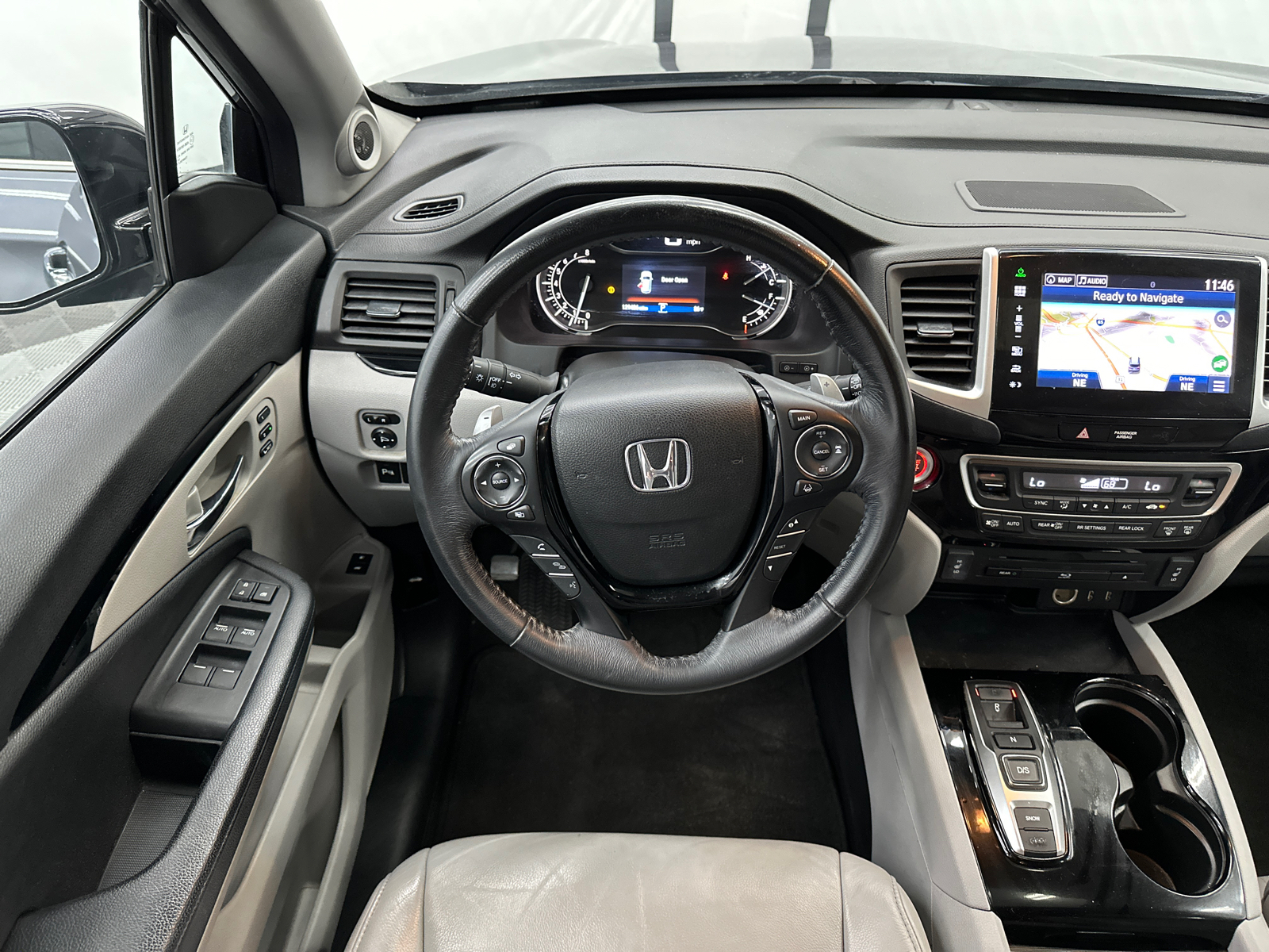 2016 Honda Pilot Touring 29