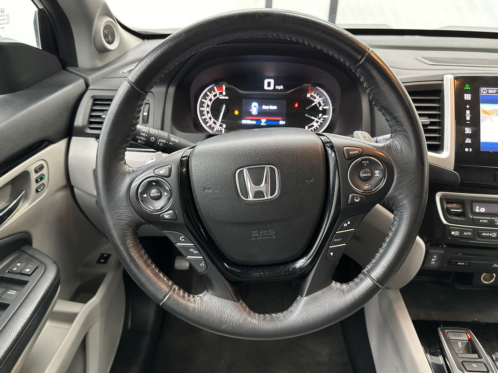 2016 Honda Pilot Touring 30