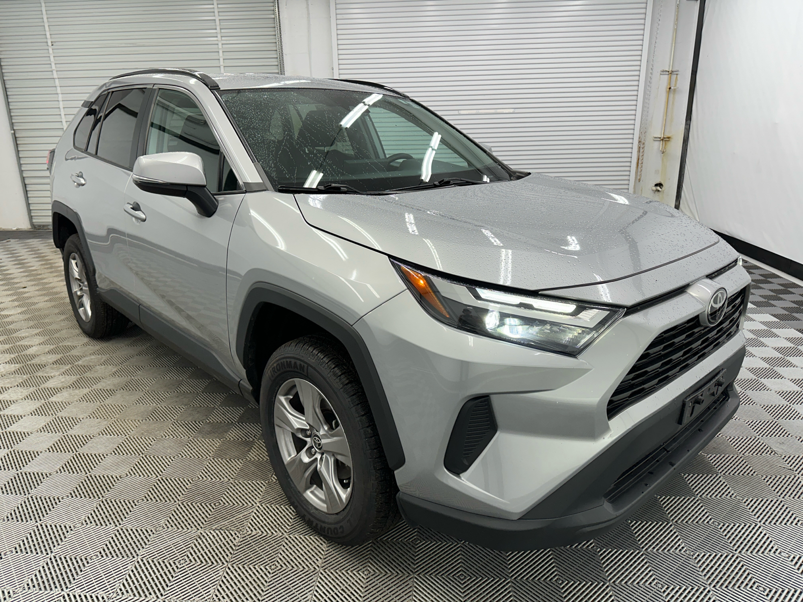 2022 Toyota RAV4 XLE 7