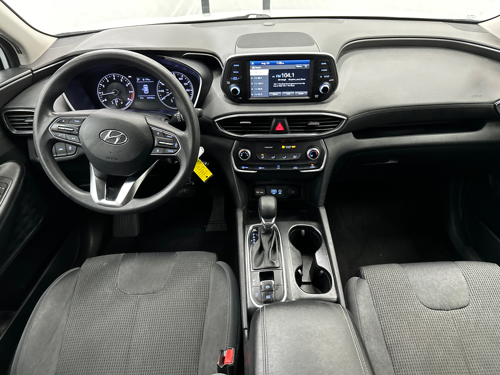 2019 Hyundai Santa Fe SE 2.4 21