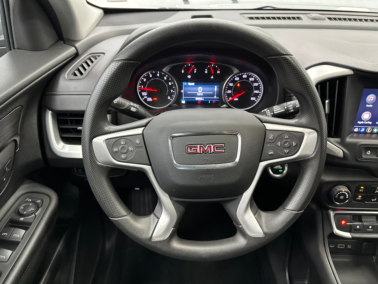 2023 GMC Terrain SLE 23