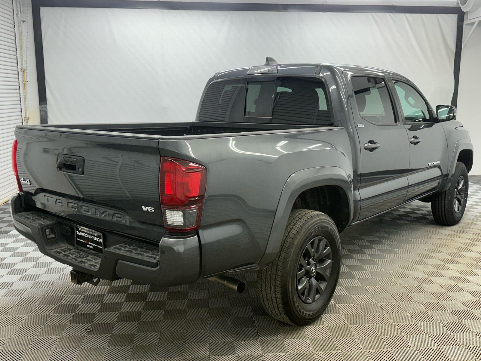 2023 Toyota Tacoma SR5 4WD 5