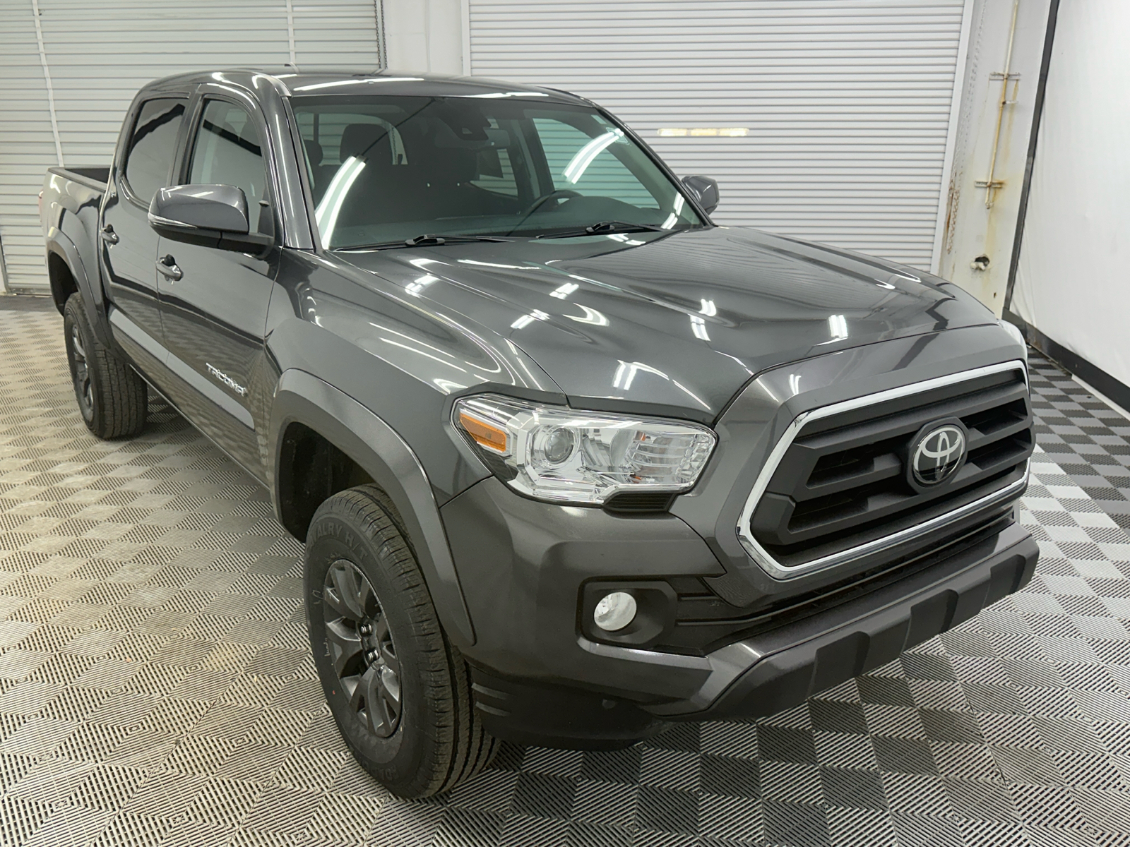 2023 Toyota Tacoma SR5 4WD 7