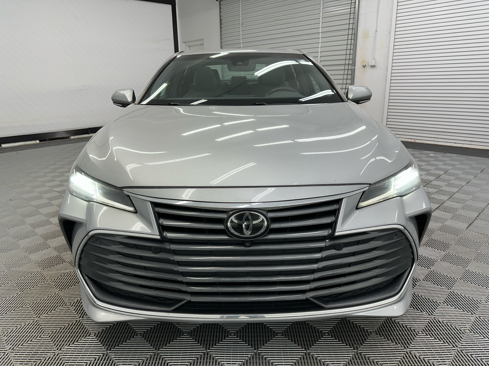 2022 Toyota Avalon Limited 8