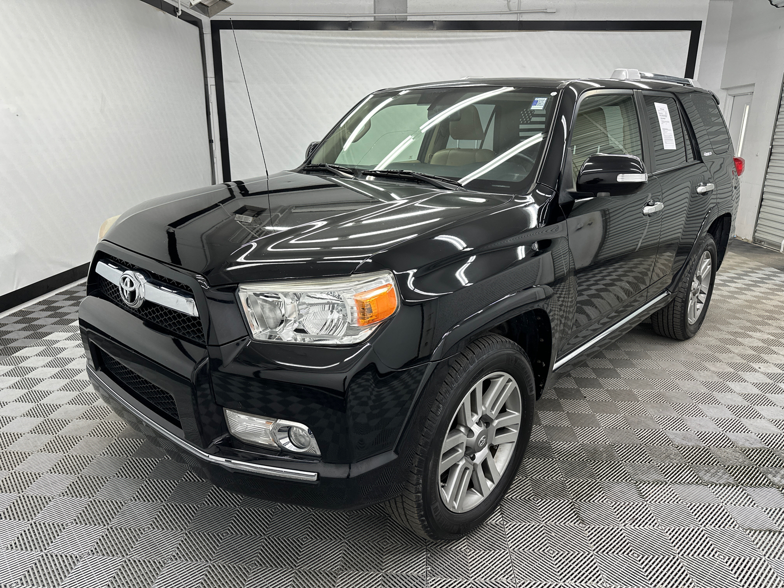 2013 Toyota 4Runner  1