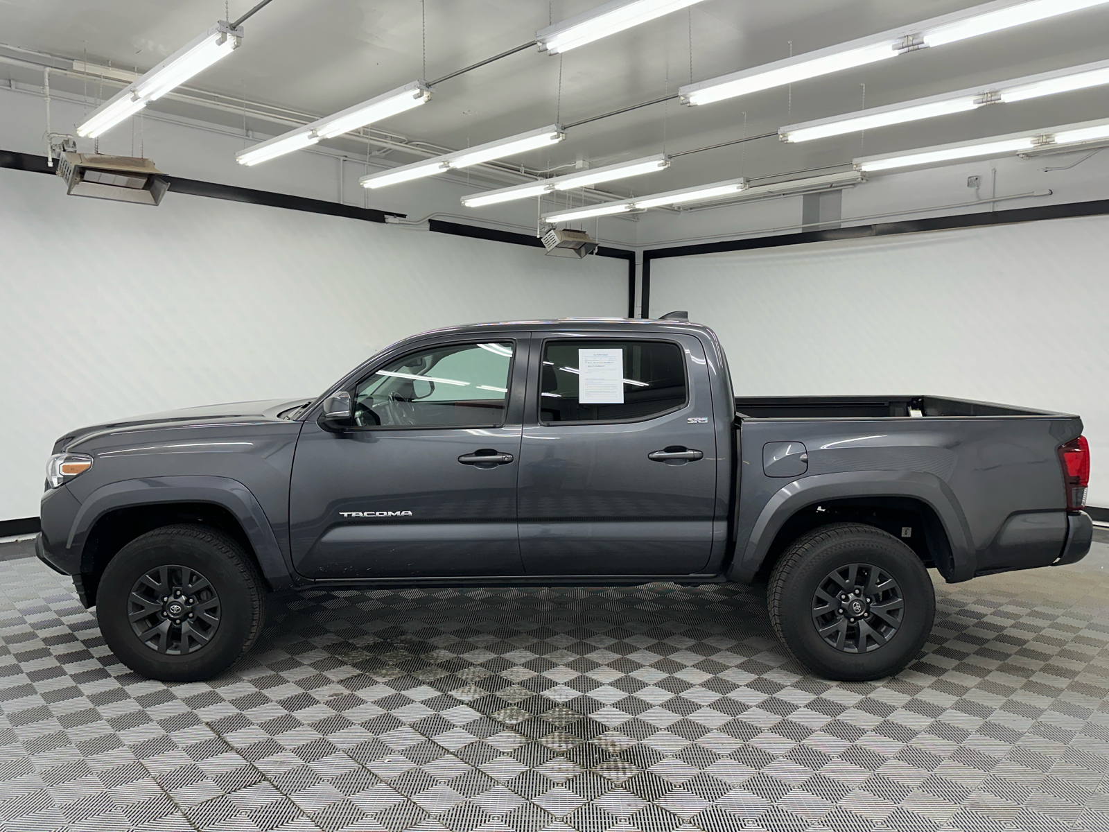 2022 Toyota Tacoma SR5 2