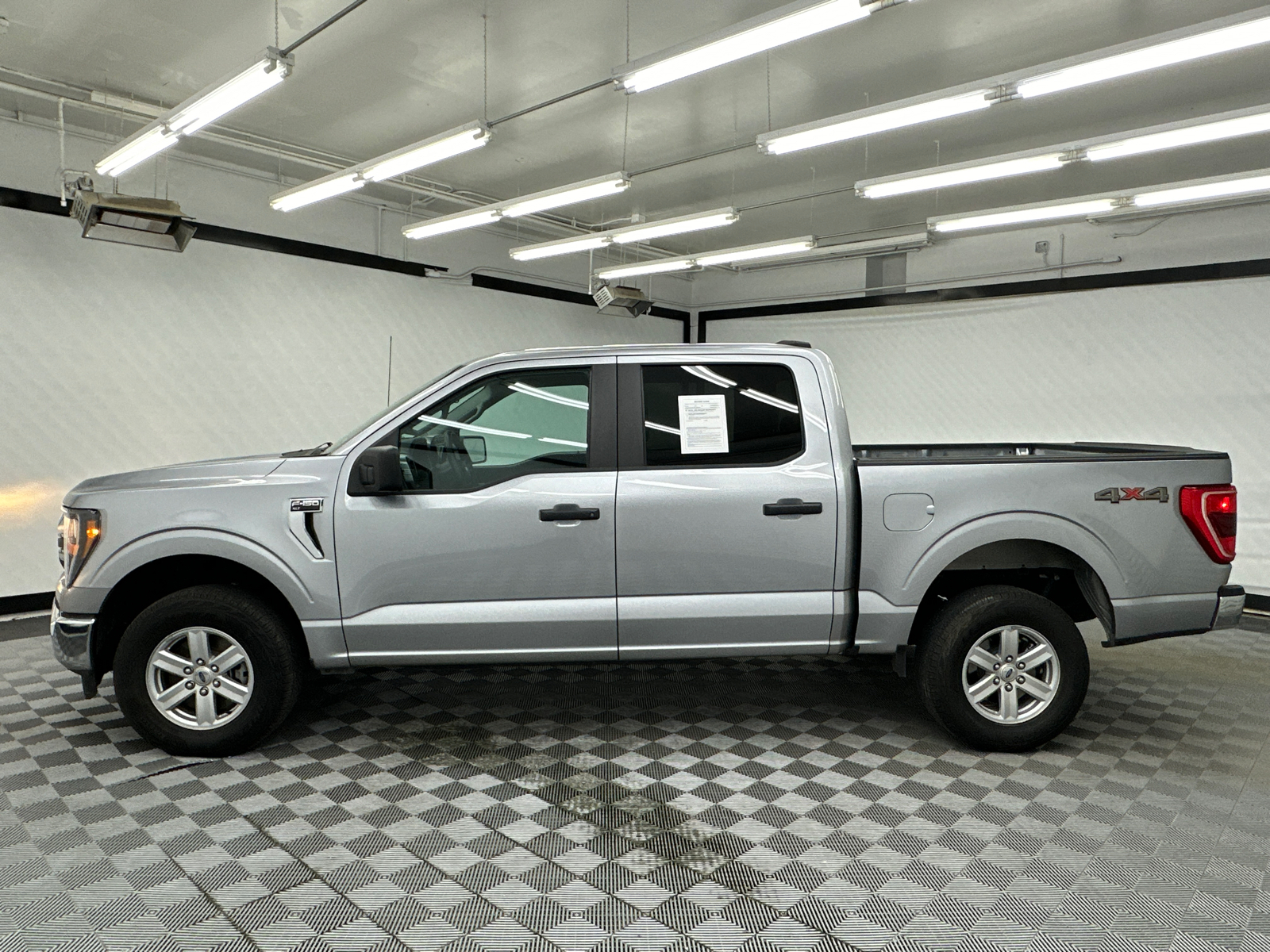 2023 Ford F-150 XL 2