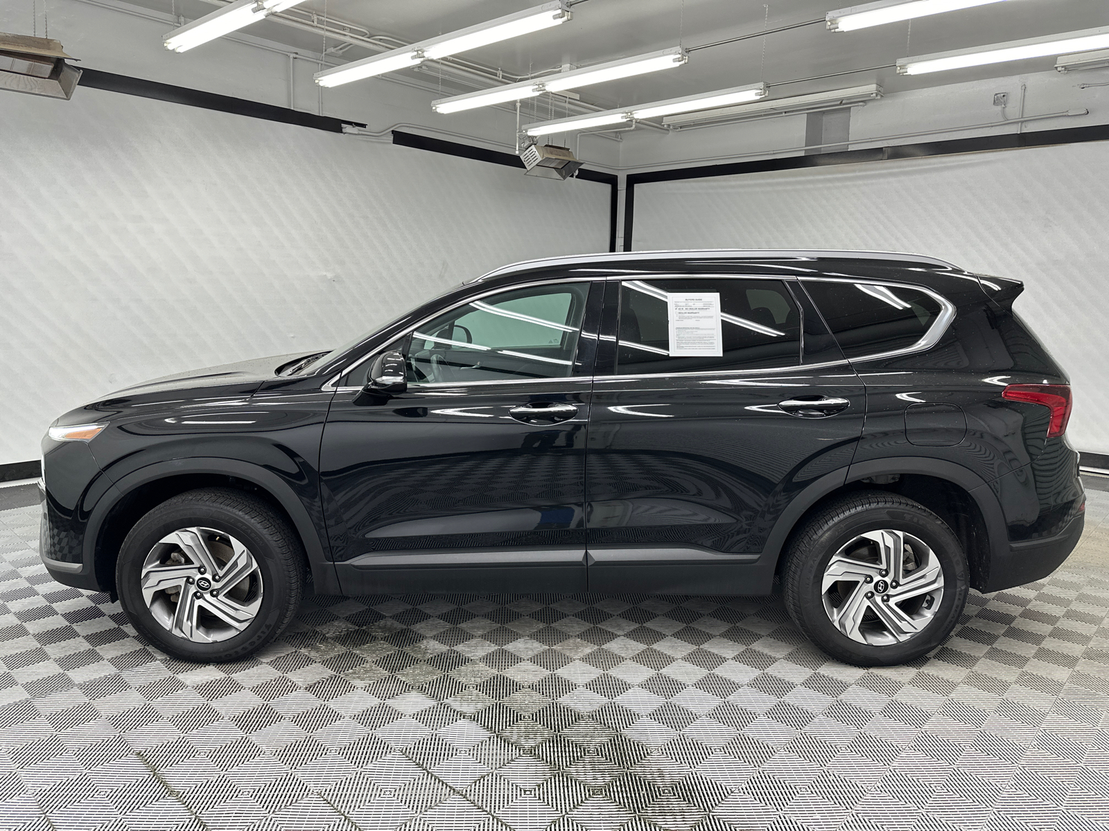 2023 Hyundai Santa Fe SEL 2