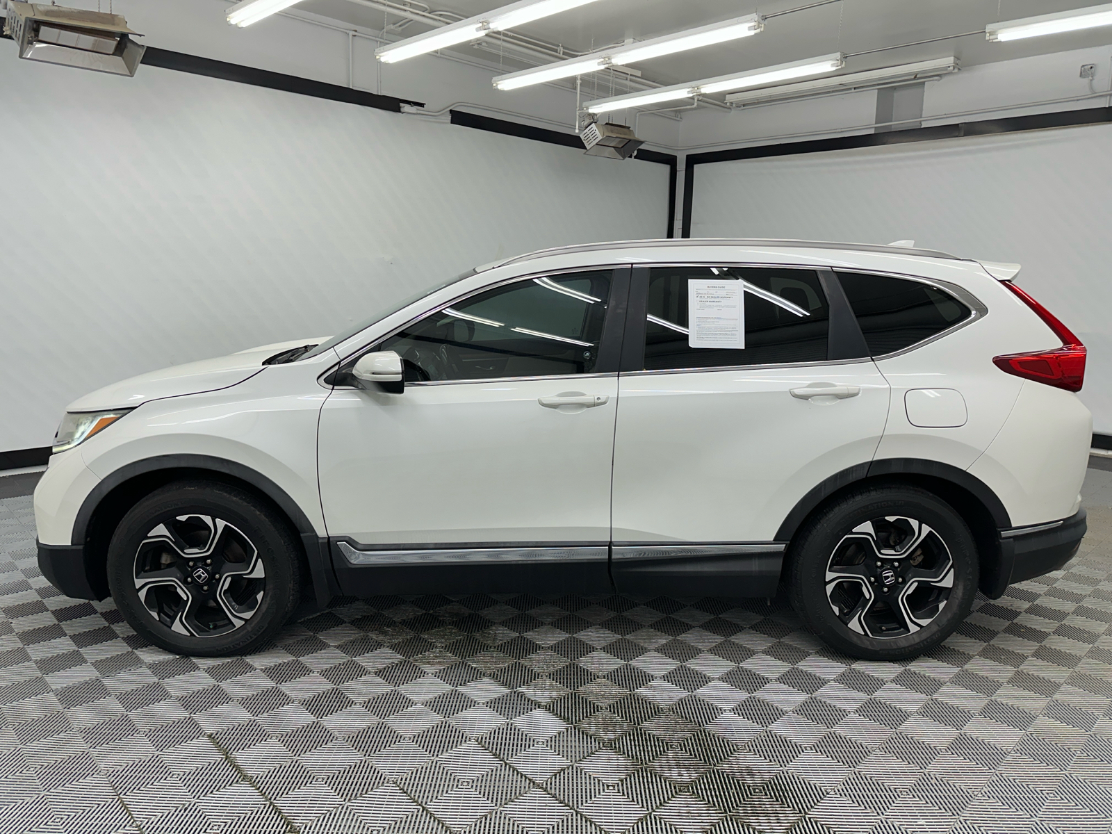 2018 Honda CR-V Touring 2