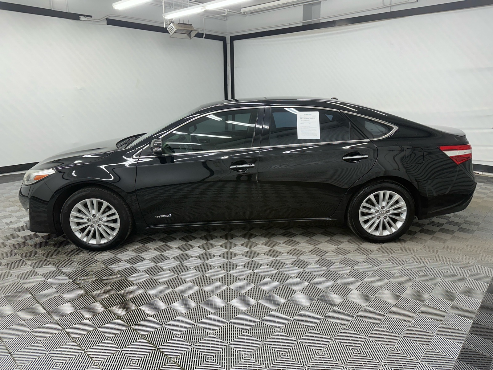 2014 Toyota Avalon Hybrid Limited 2