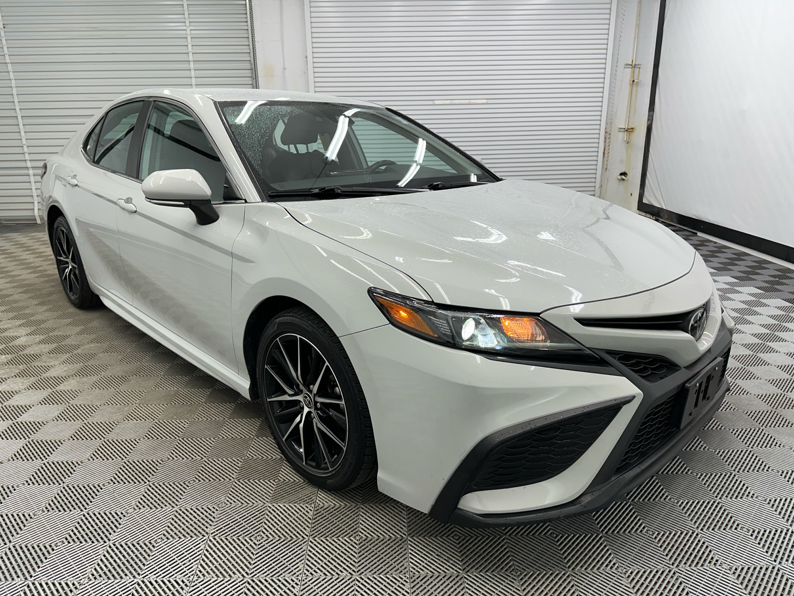 2022 Toyota Camry SE 7