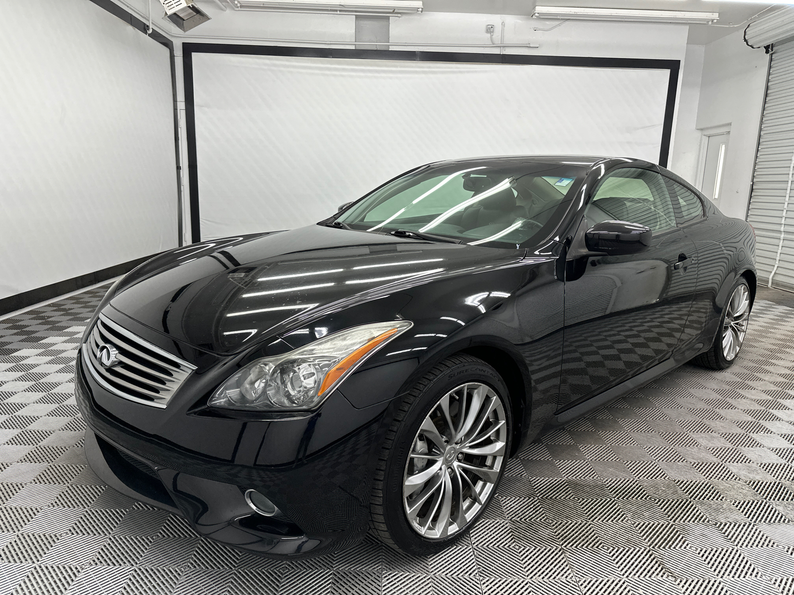 2012 INFINITI G37 Journey 1