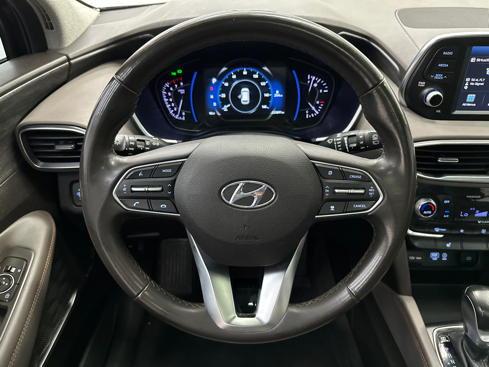 2019 Hyundai Santa Fe Limited 2.0T 27