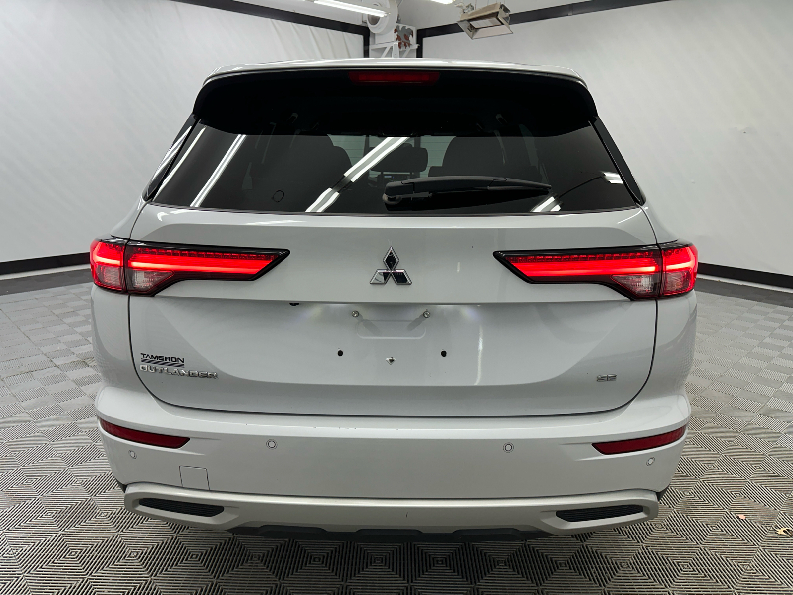 2023 Mitsubishi Outlander SE 4