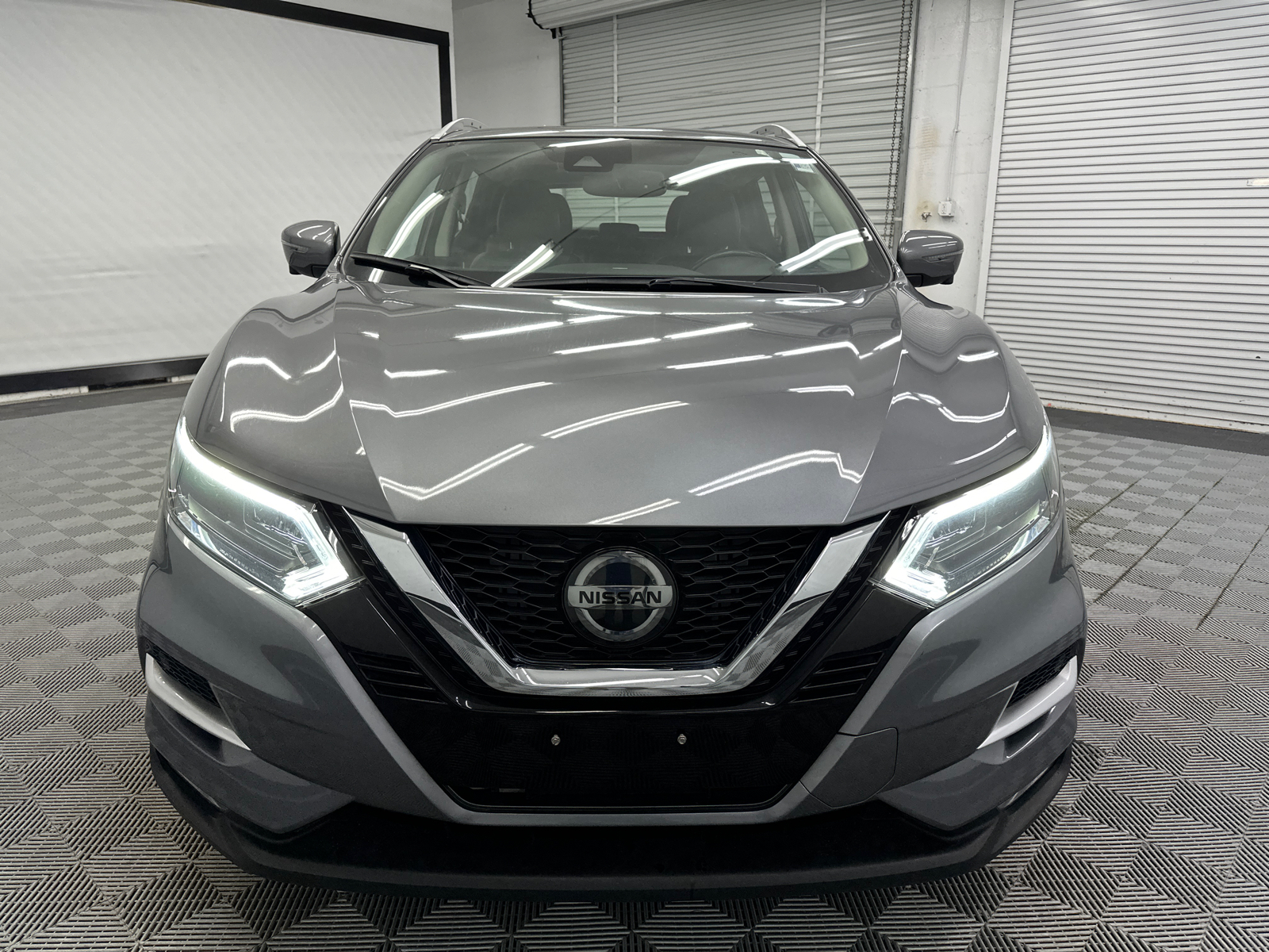 2020 Nissan Rogue Sport SL 8