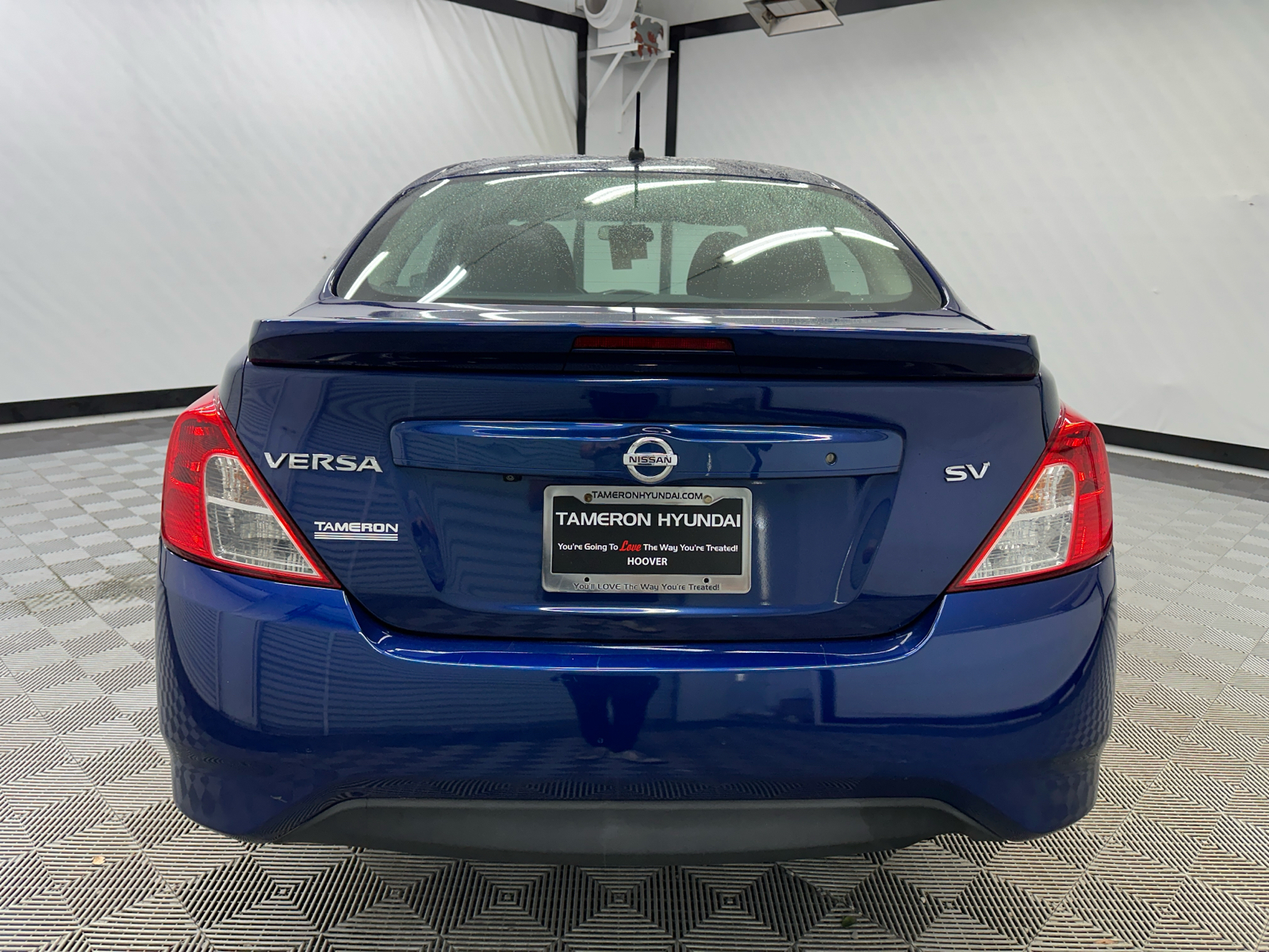 2018 Nissan Versa 1.6 SV 4