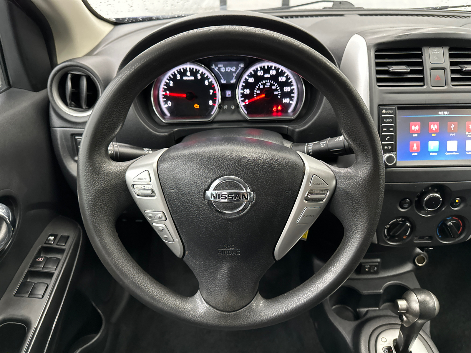 2018 Nissan Versa 1.6 SV 22