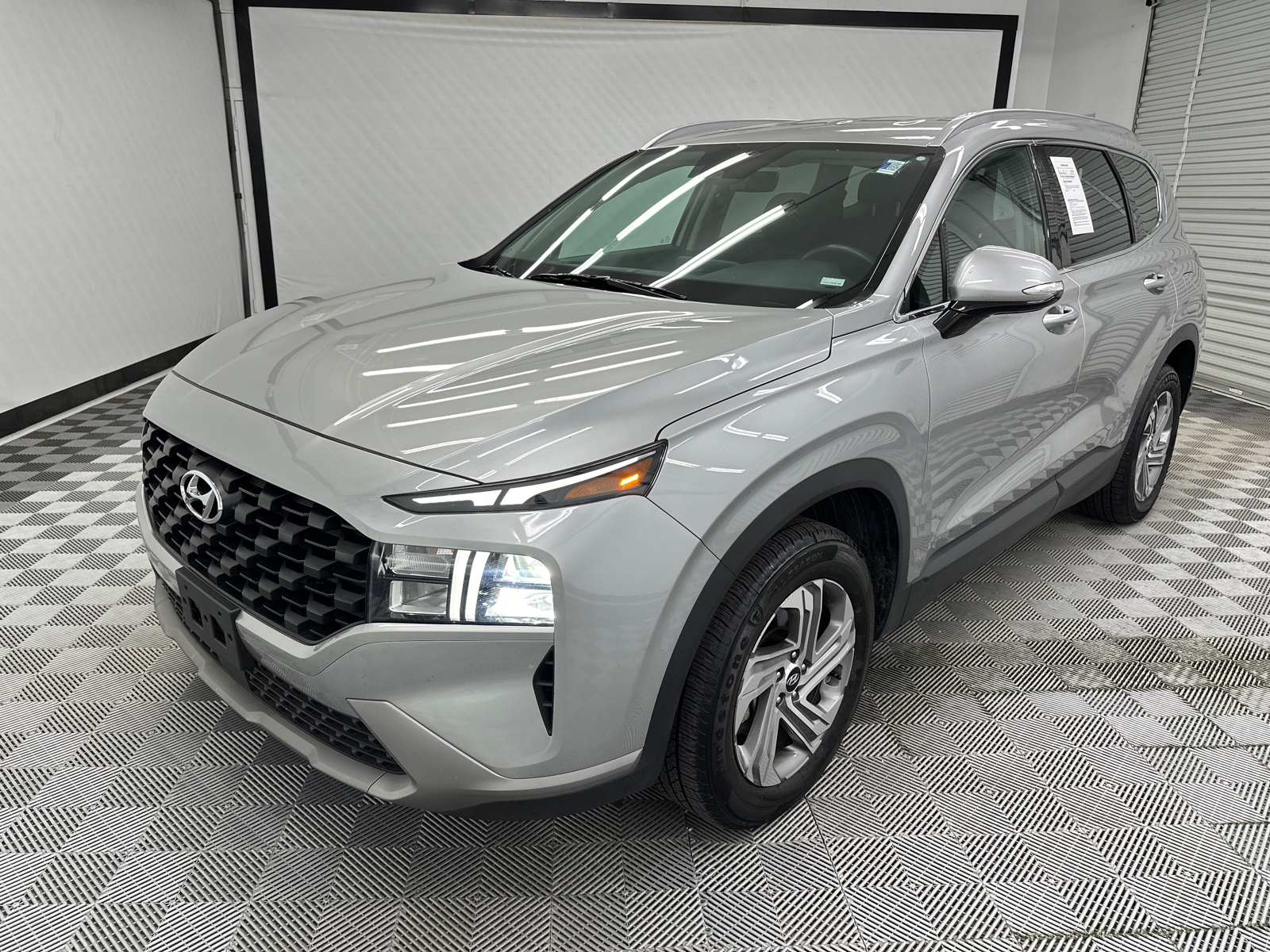 2023 Hyundai Santa Fe SEL 1