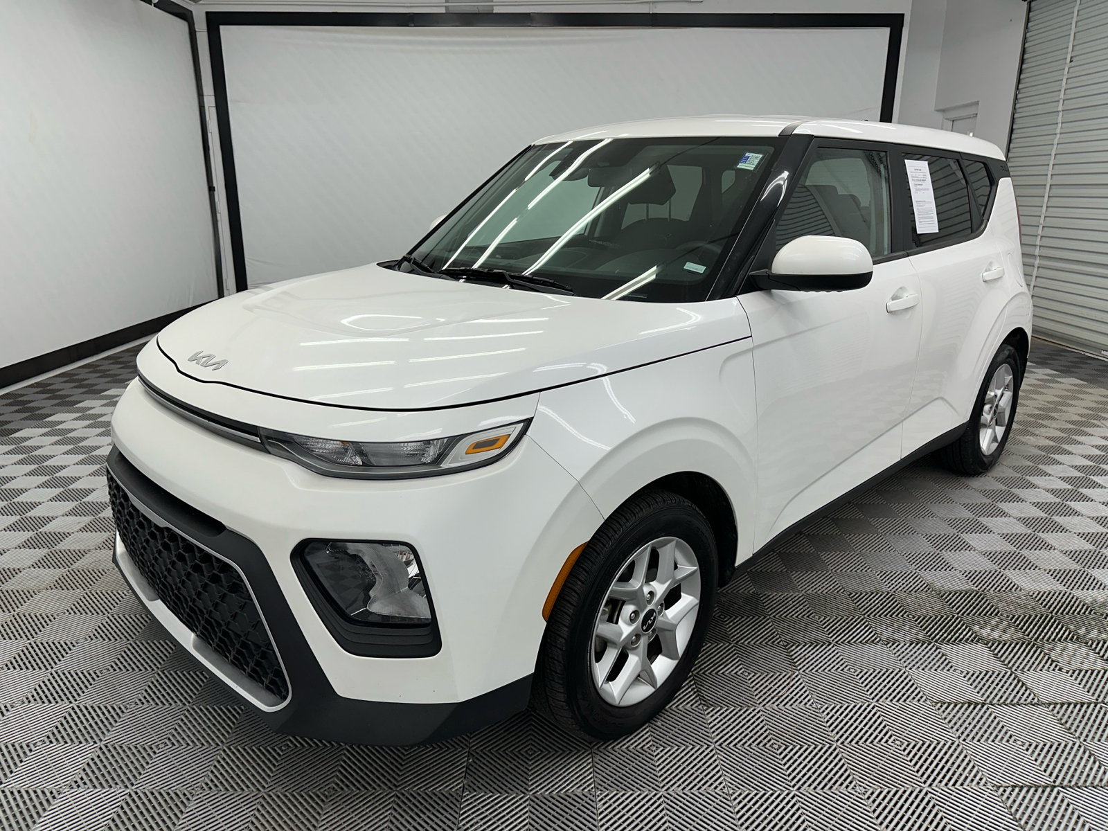 2022 Kia Soul LX 1