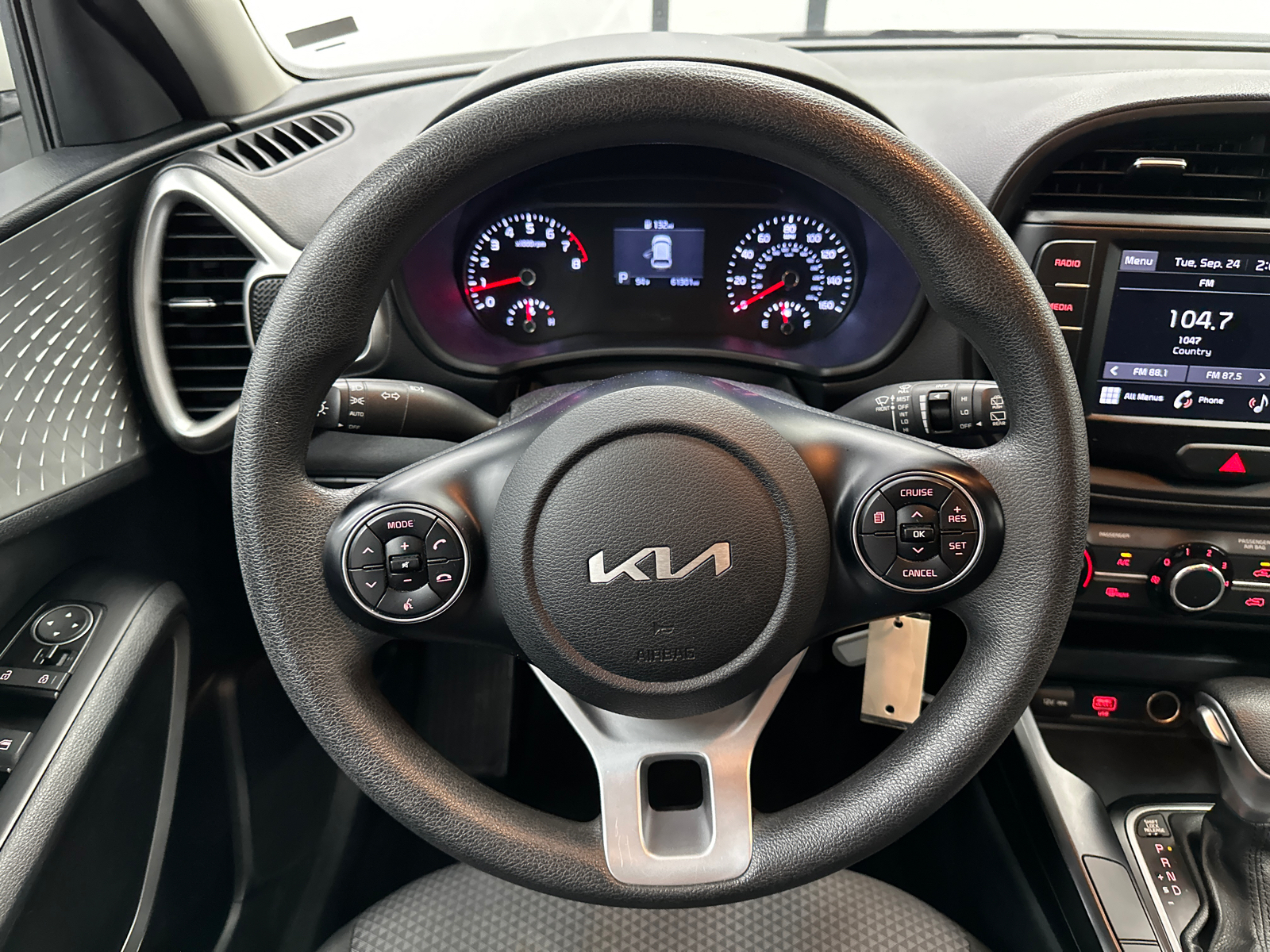 2022 Kia Soul LX 23