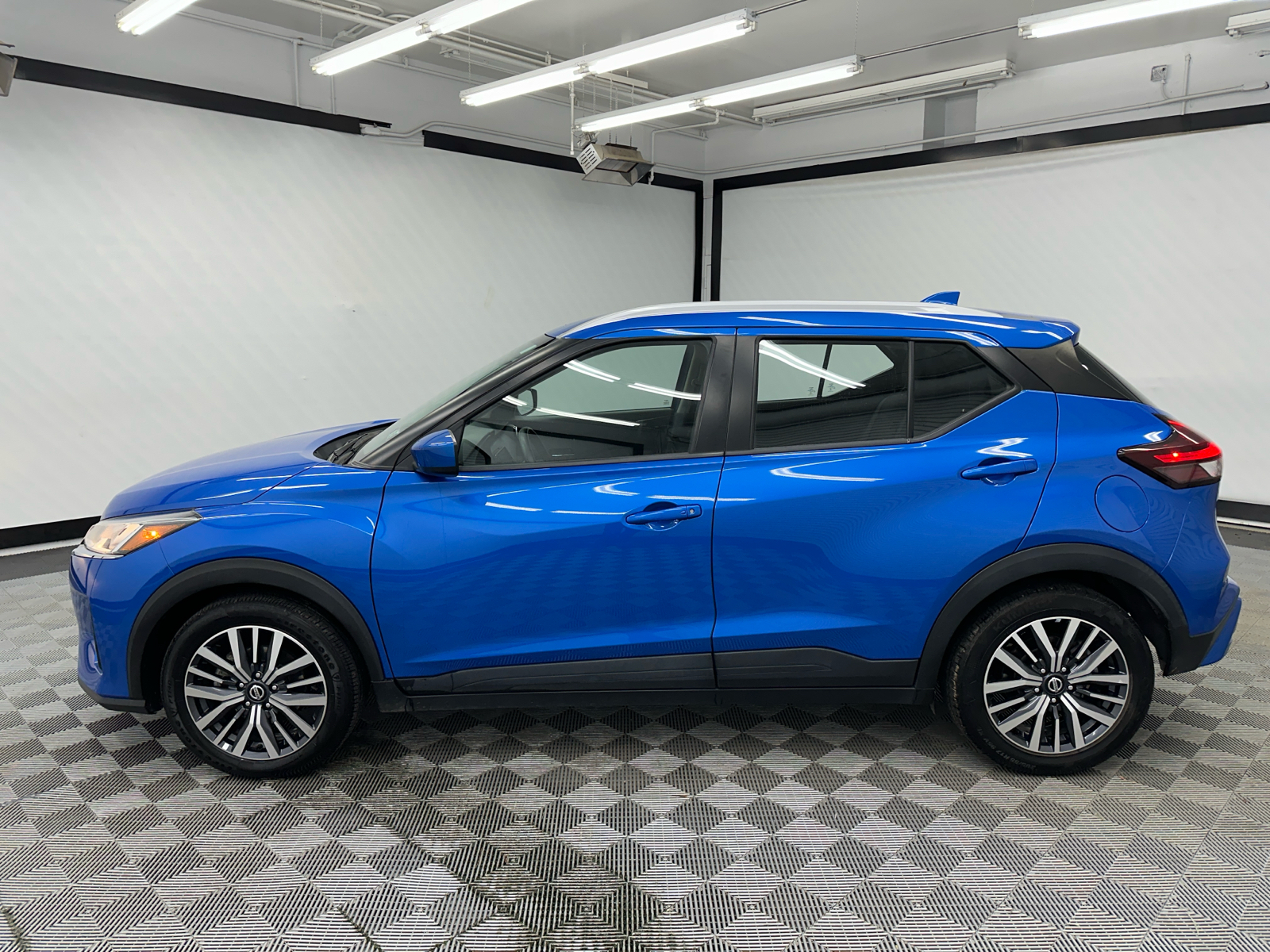 2021 Nissan Kicks SV 2