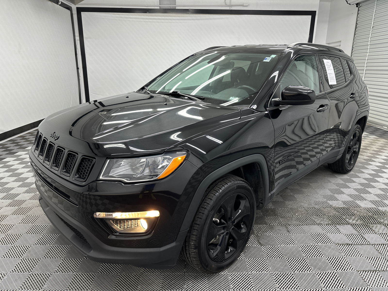 2021 Jeep Compass Altitude 1