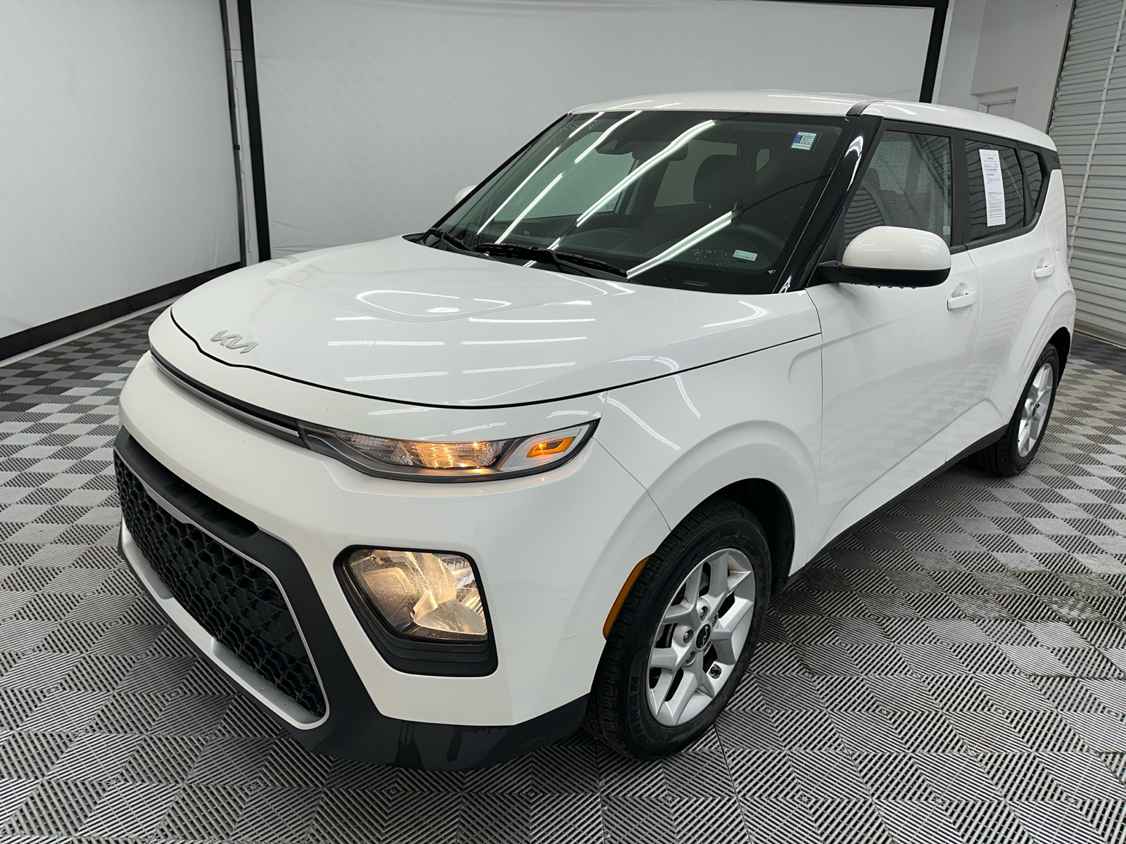 2022 Kia Soul LX 1