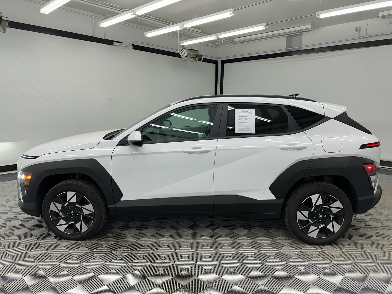 2024 Hyundai Kona SEL 2