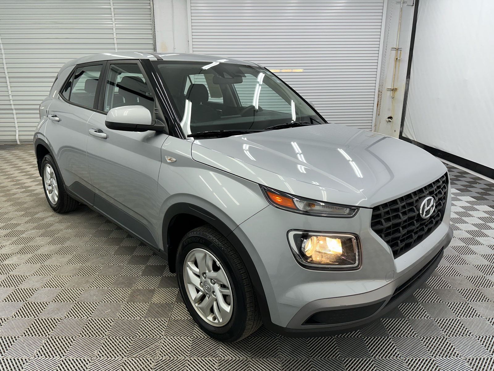 2021 Hyundai Venue SE 7