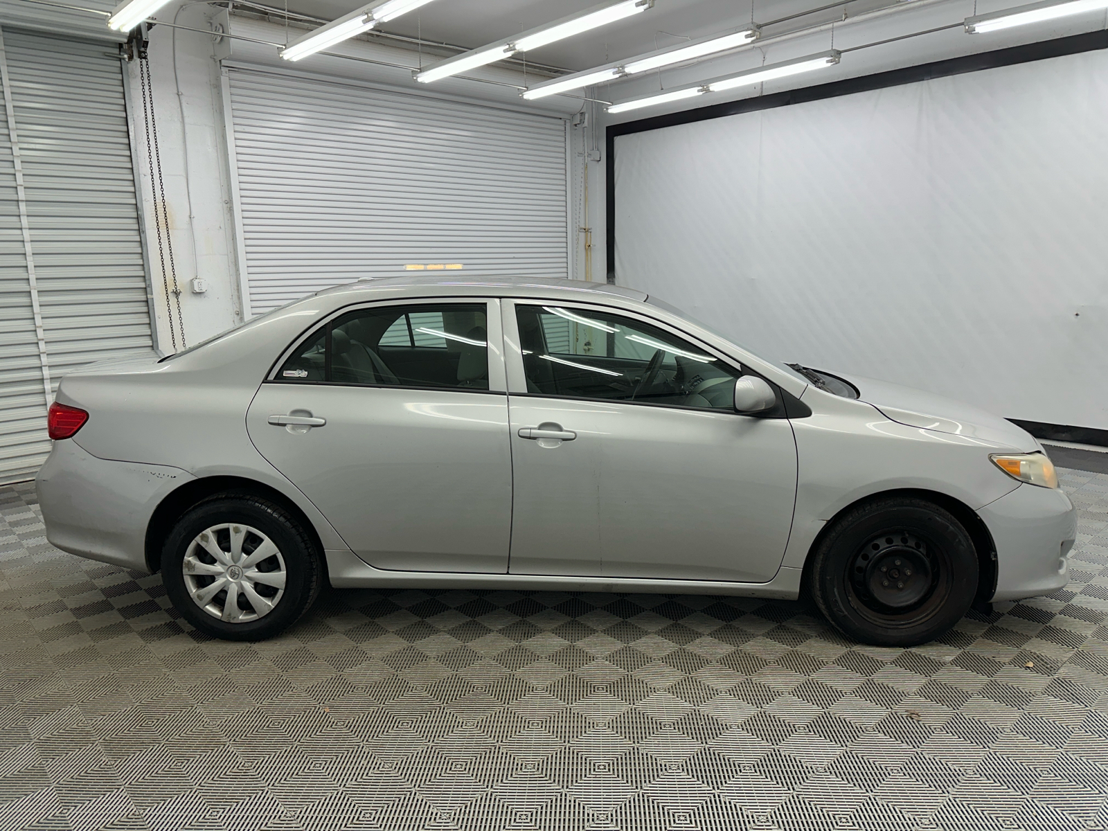 2010 Toyota Corolla LE 6