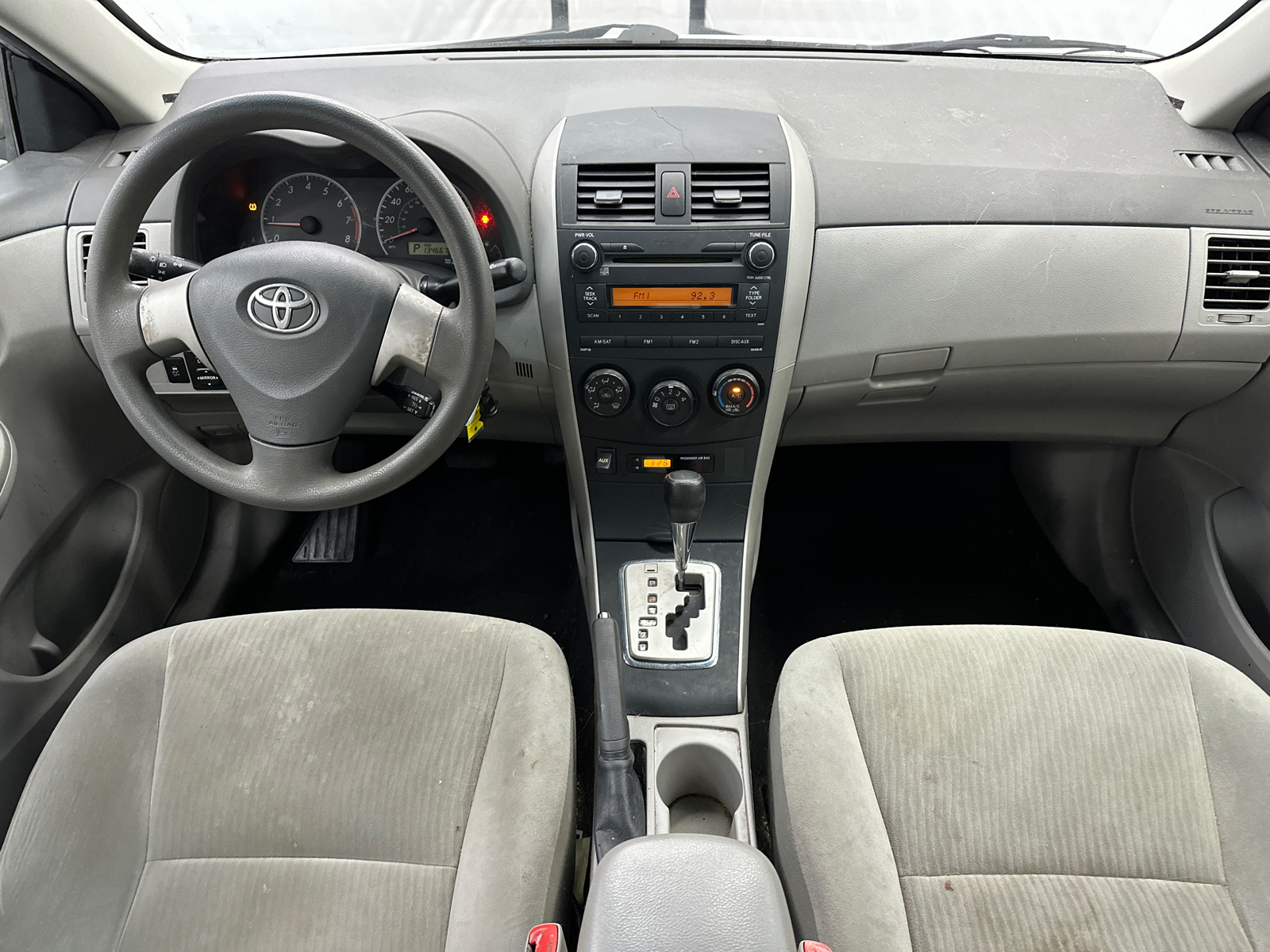 2010 Toyota Corolla LE 20