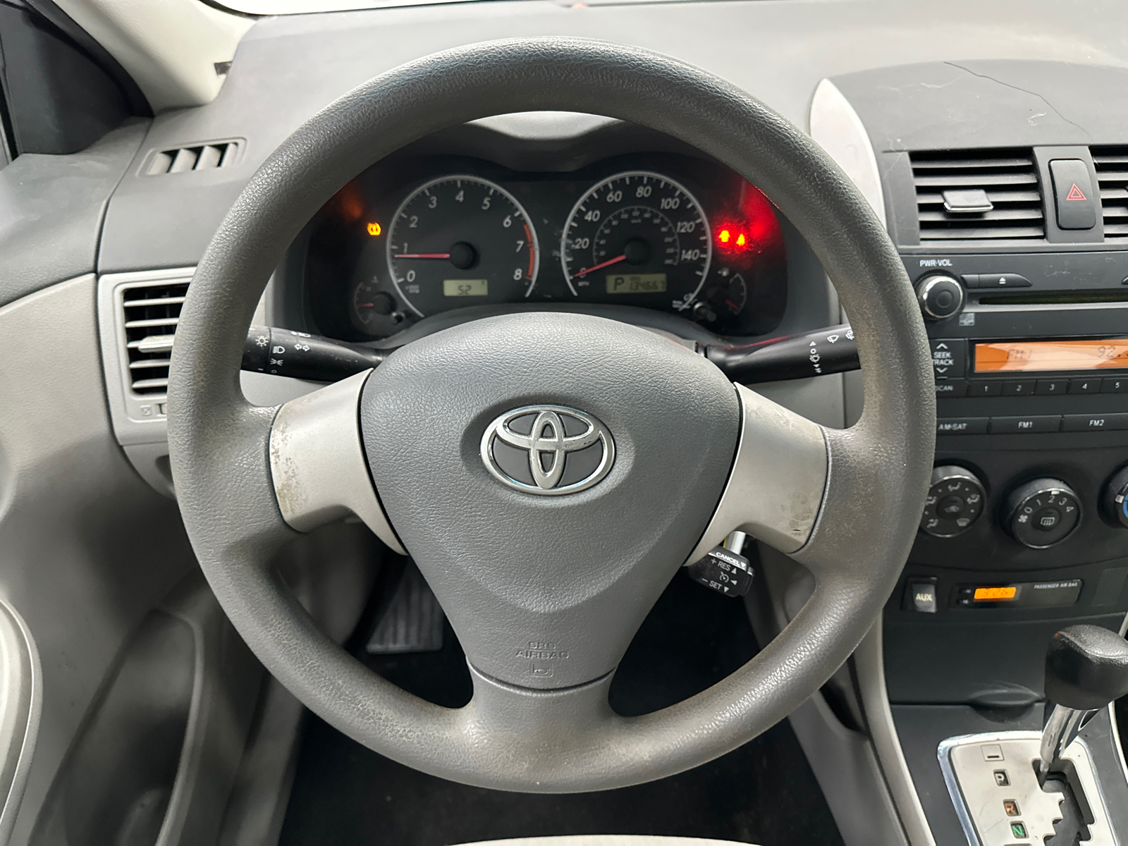 2010 Toyota Corolla LE 22