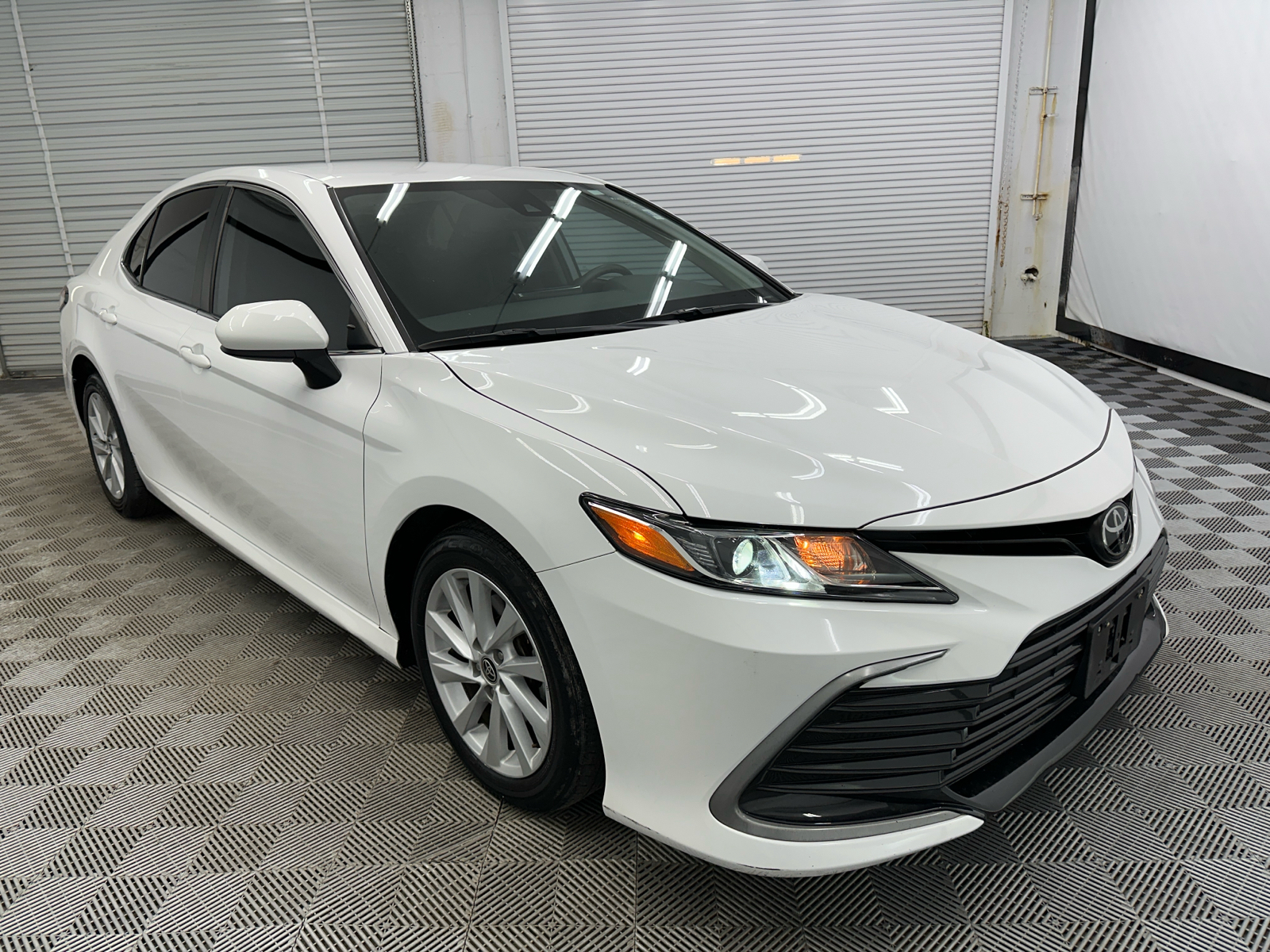 2022 Toyota Camry LE 7