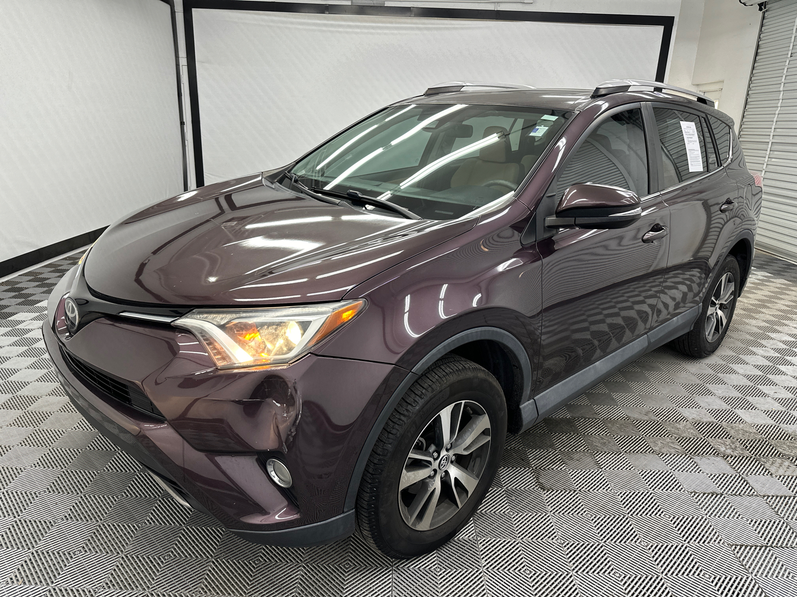 2017 Toyota RAV4 XLE 1