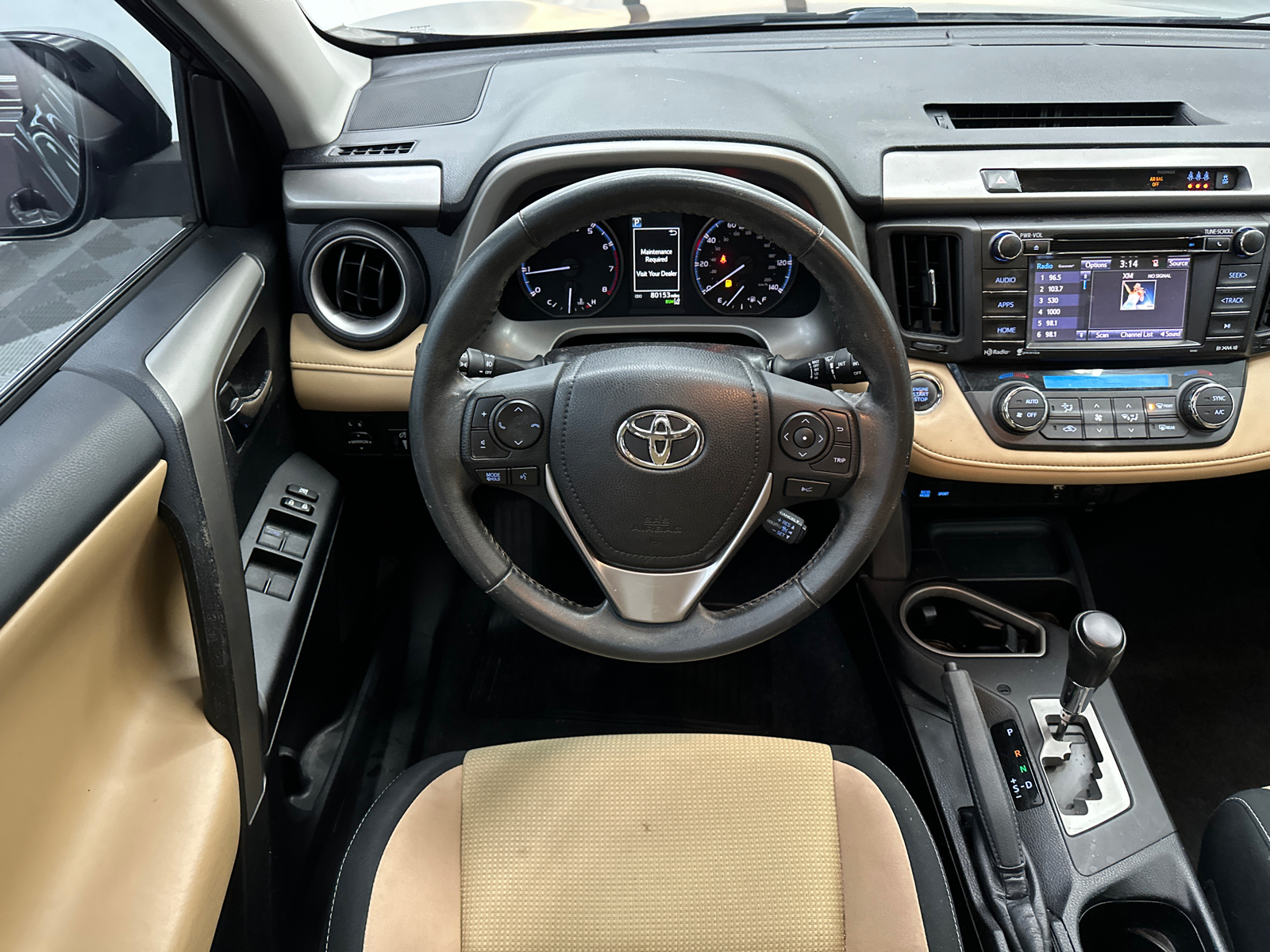 2017 Toyota RAV4 XLE 24