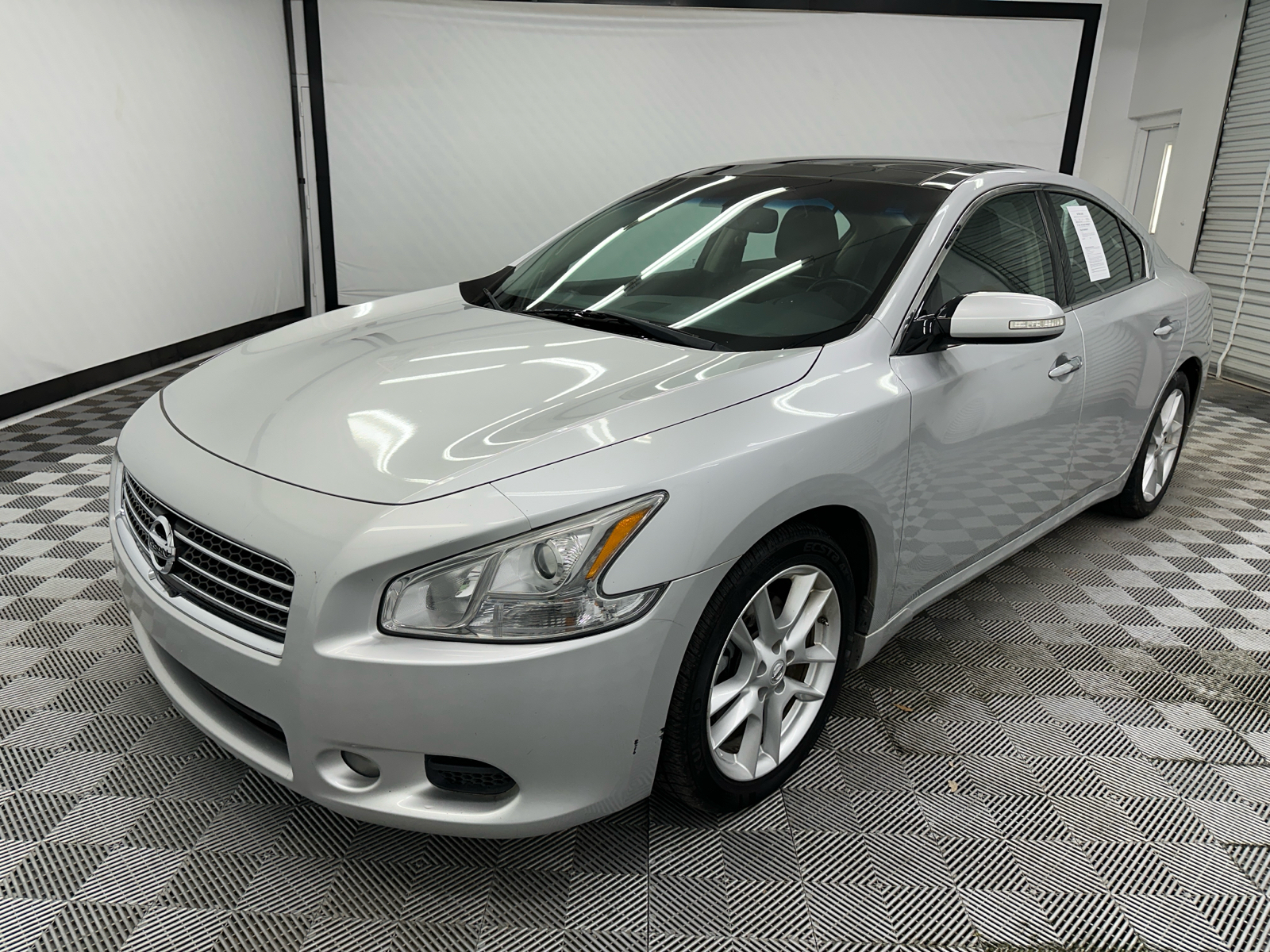 2011 Nissan Maxima 3.5 SV 1