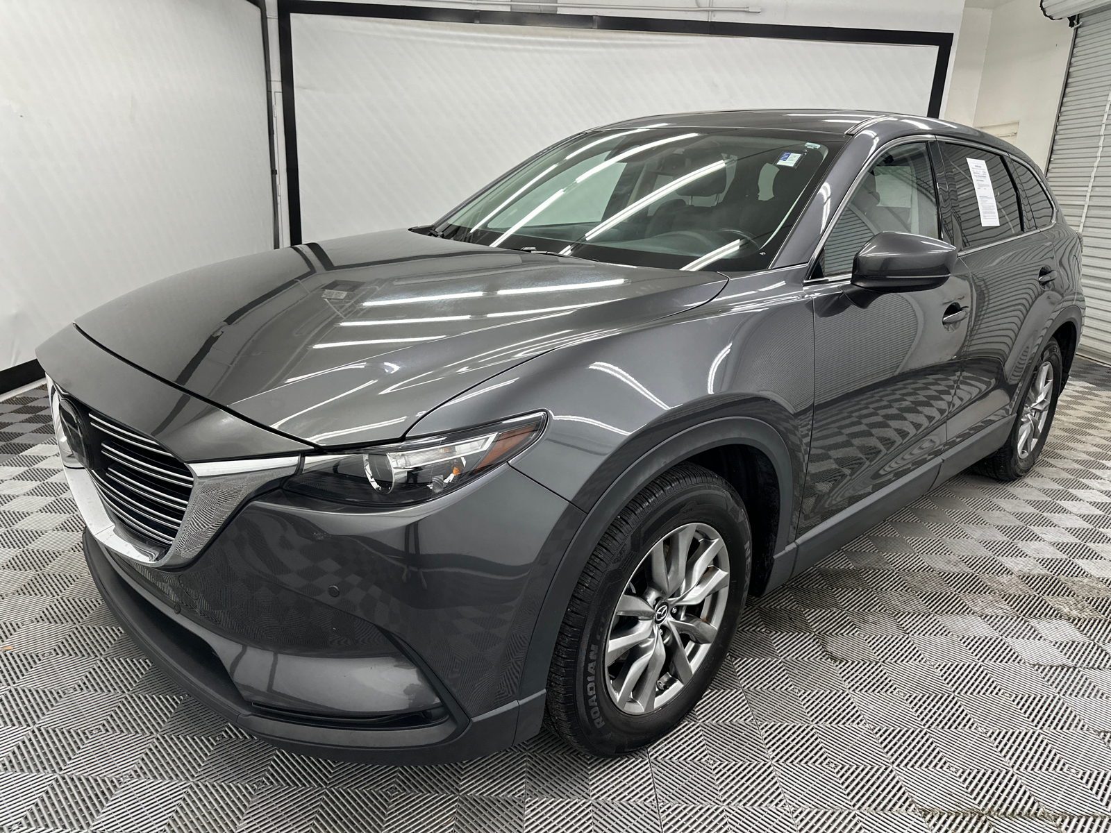 2018 Mazda CX-9 Touring 1