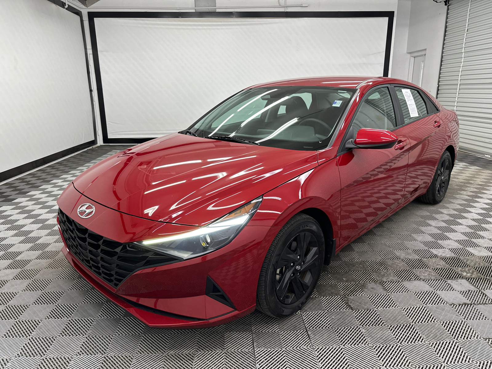 2022 Hyundai Elantra SEL 1