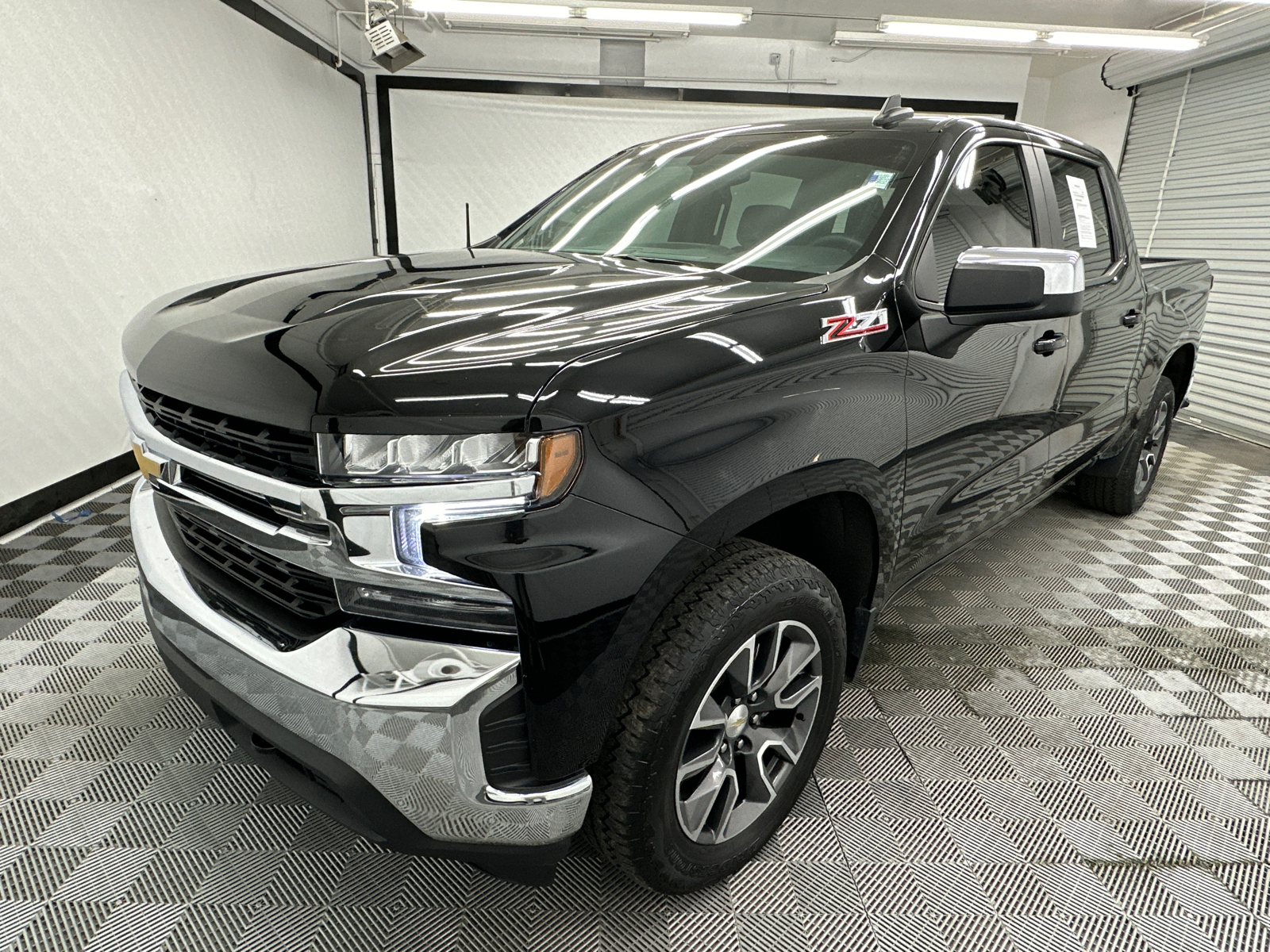 2021 Chevrolet Silverado 1500 LT 1