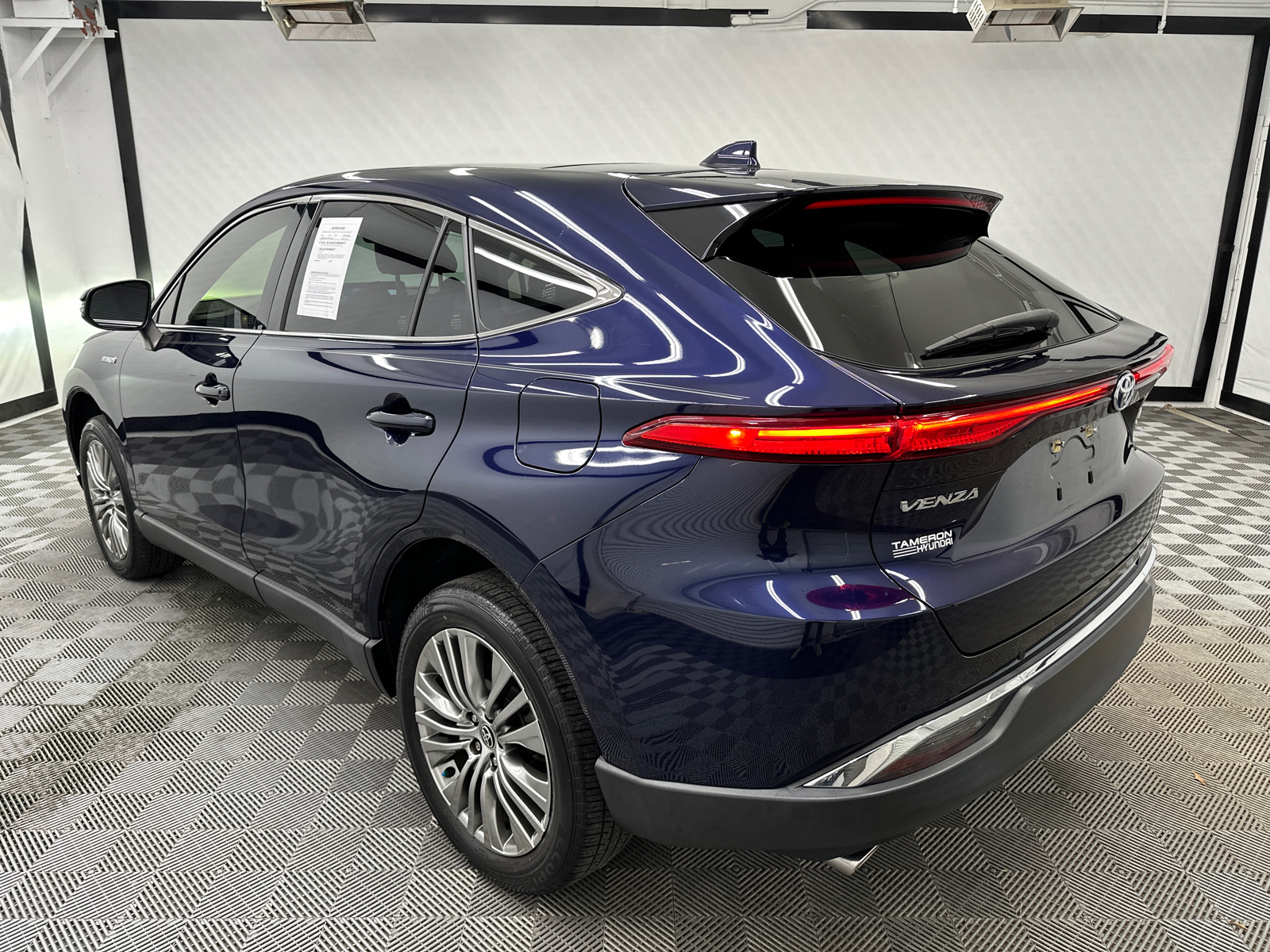 2021 Toyota Venza Limited 3