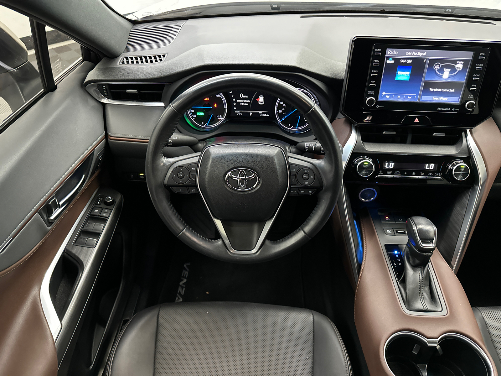 2021 Toyota Venza XLE 25