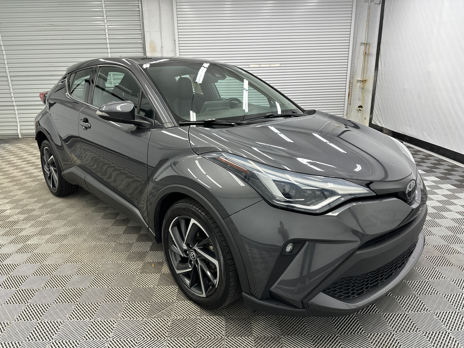 2022 Toyota C-HR Limited 7