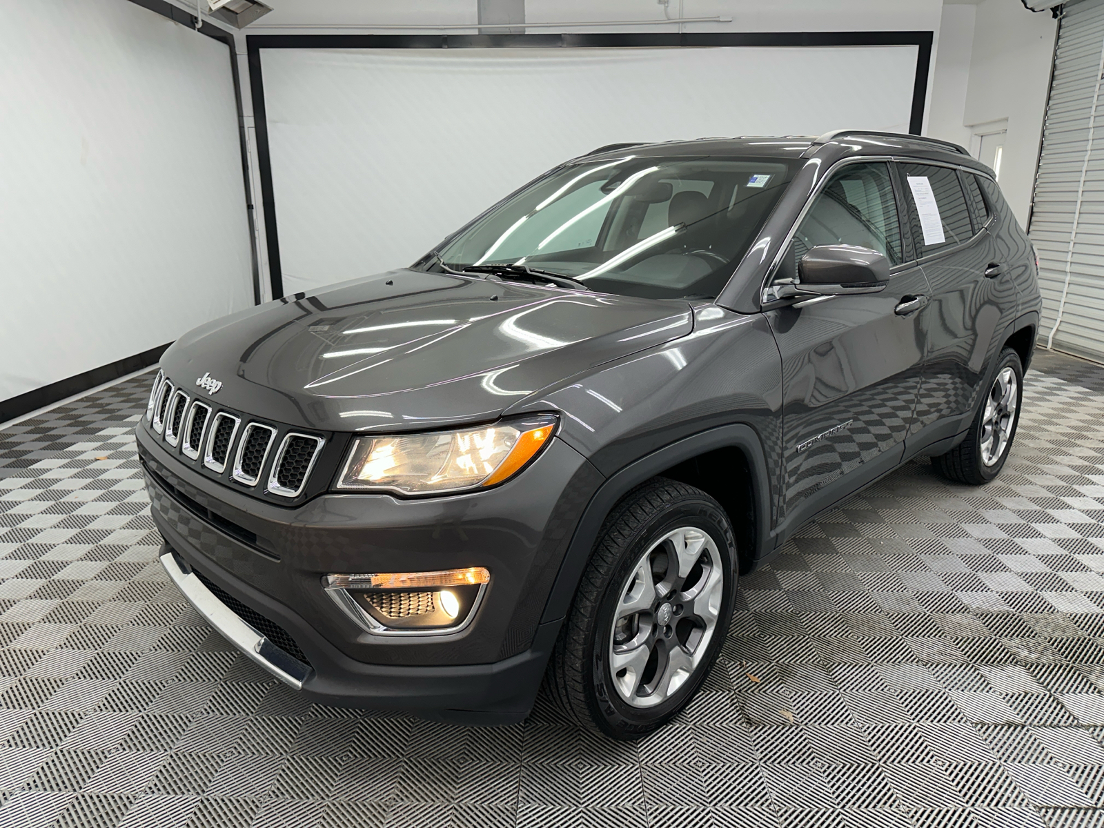 2021 Jeep Compass Limited 1