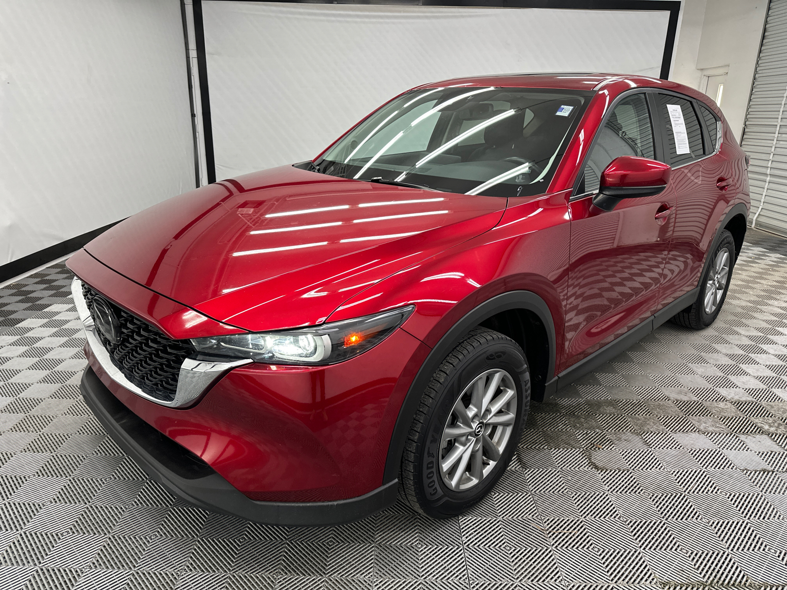 2022 Mazda CX-5 2.5 S Preferred Package 1