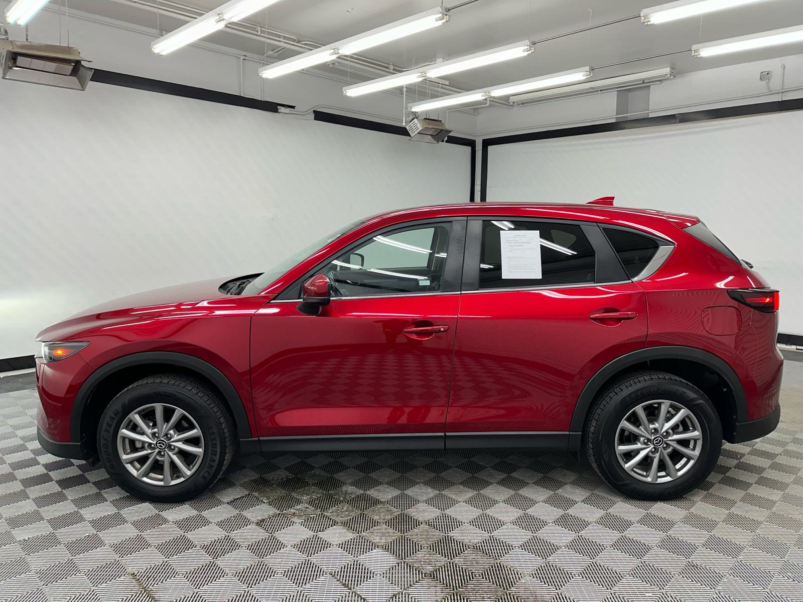 2022 Mazda CX-5 2.5 S Preferred Package 2