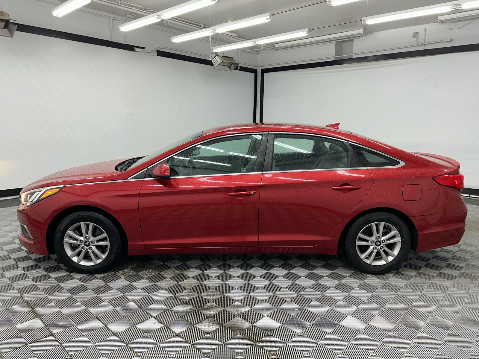 2017 Hyundai Sonata Base 2