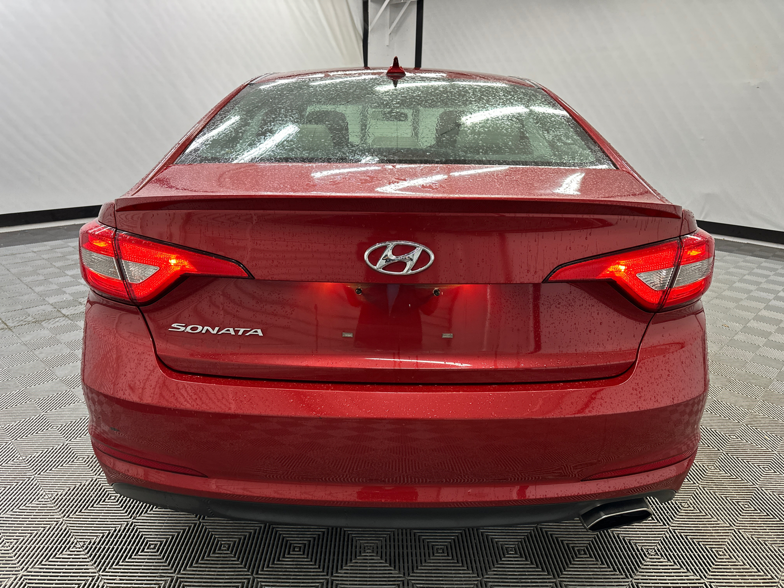 2017 Hyundai Sonata Base 4